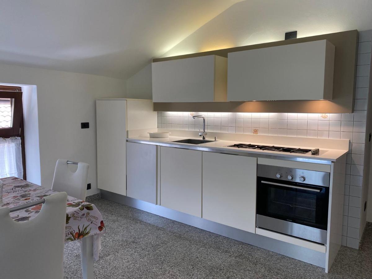 Appartement Casa Vacanze Nonna Orsola à Cares Extérieur photo