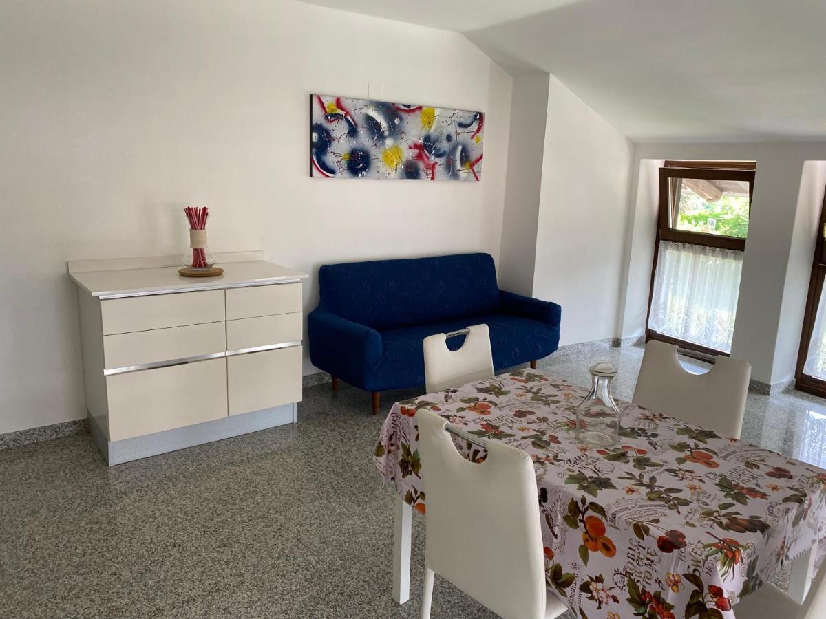 Appartement Casa Vacanze Nonna Orsola à Cares Extérieur photo